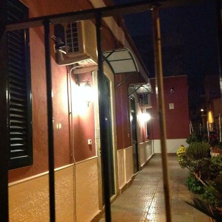 Dimora Benedetta 2 0 Villa Bari Bagian luar foto