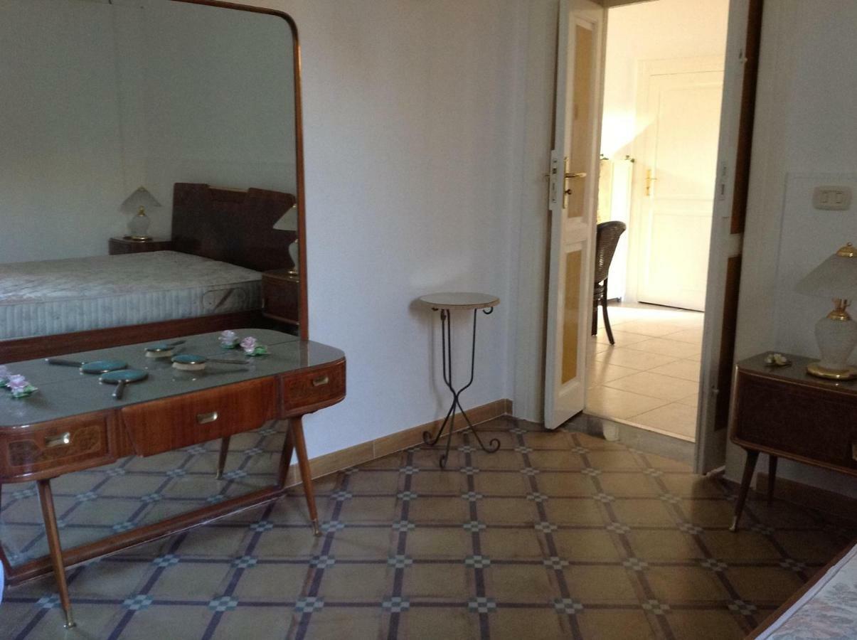 Dimora Benedetta 2 0 Villa Bari Bagian luar foto