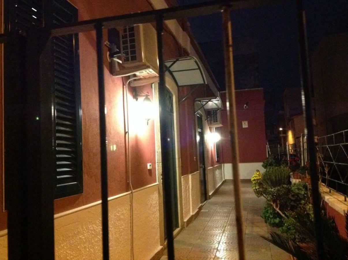 Dimora Benedetta 2 0 Villa Bari Bagian luar foto
